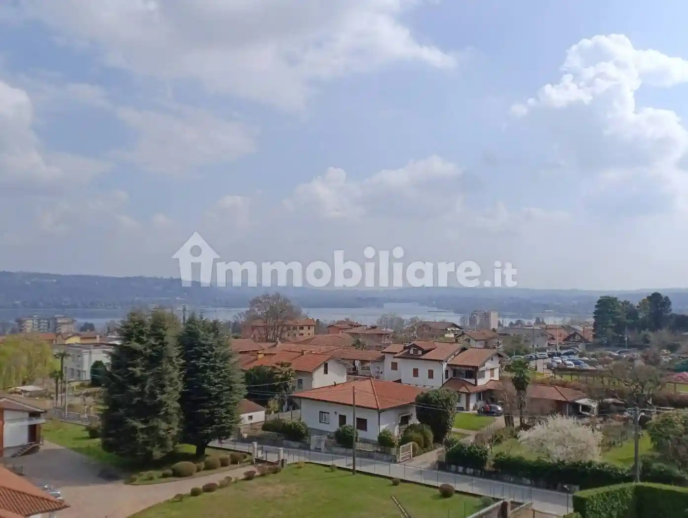 Attico - Mansarda in vendita a Dormelletto