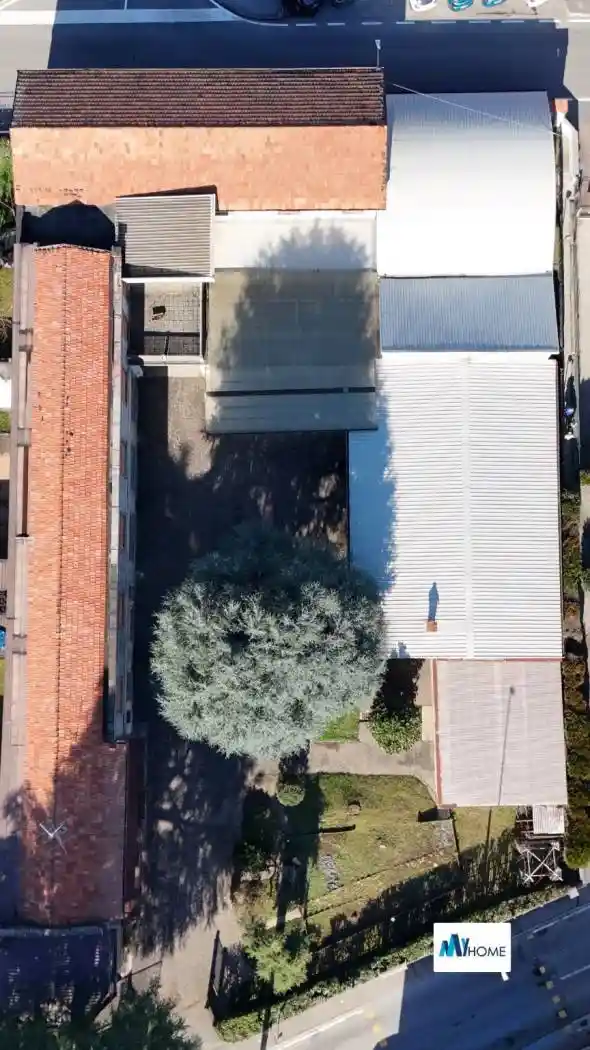 Palazzo - Edificio in vendita a Giussano