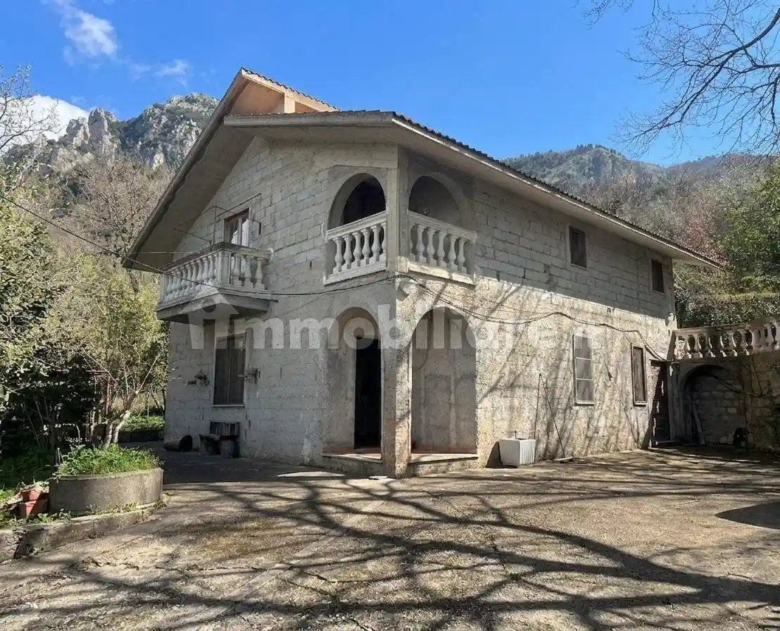 Villa in vendita a Polizzi Generosa