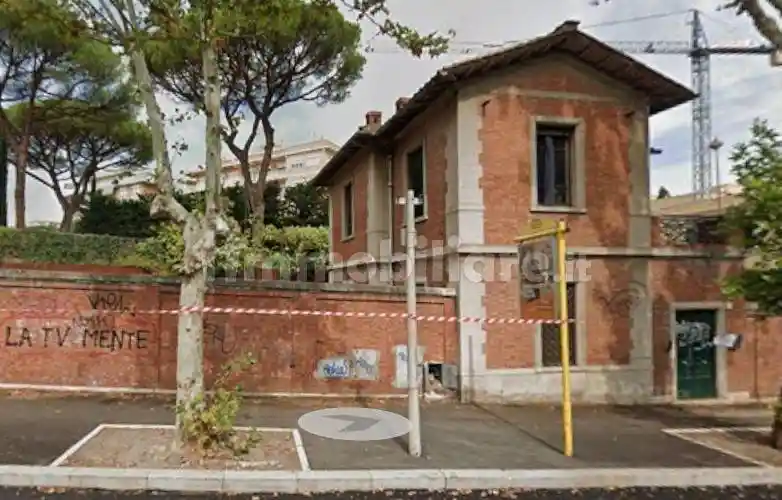 Casa indipendente in vendita a Roma