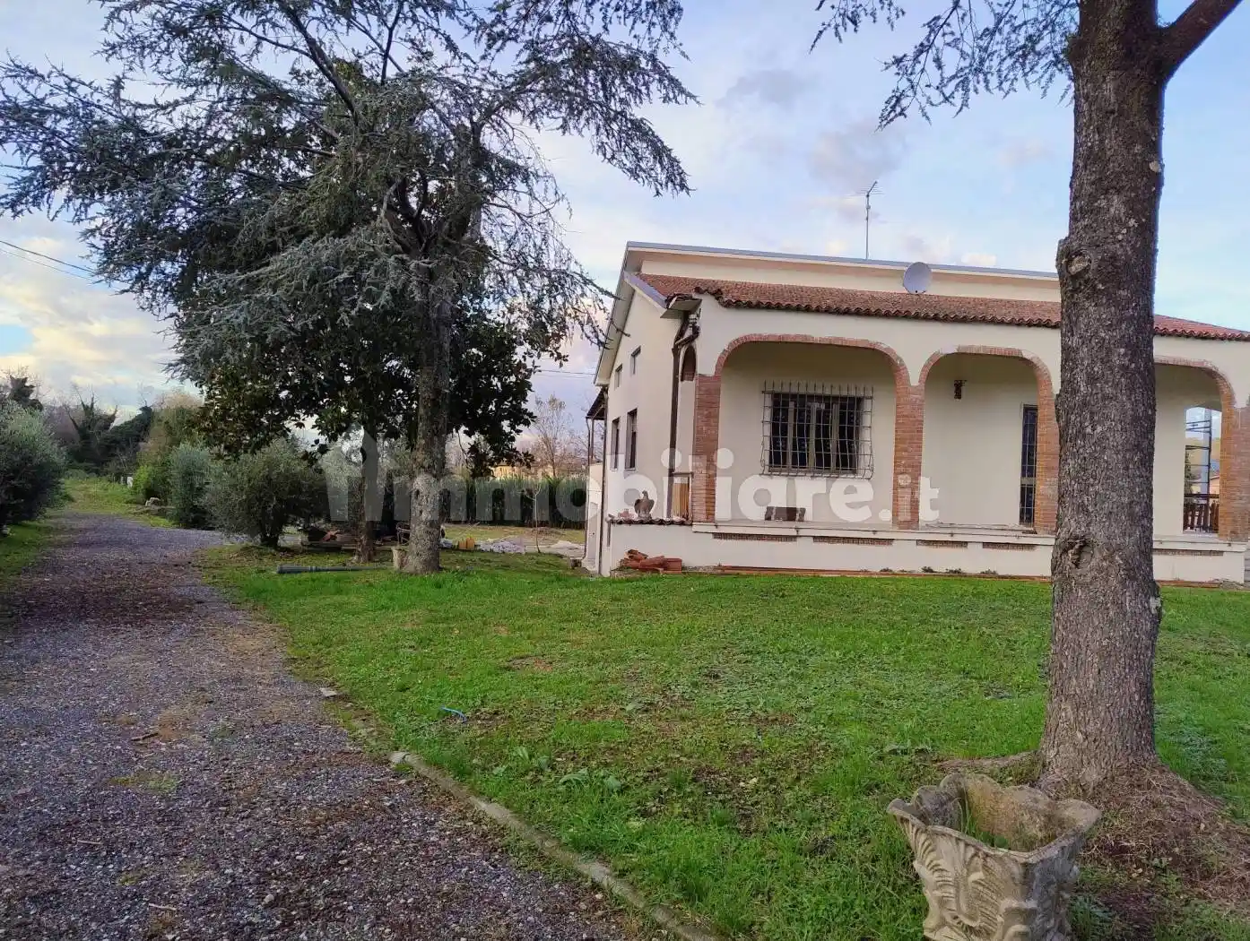 Villa in vendita a Lucca