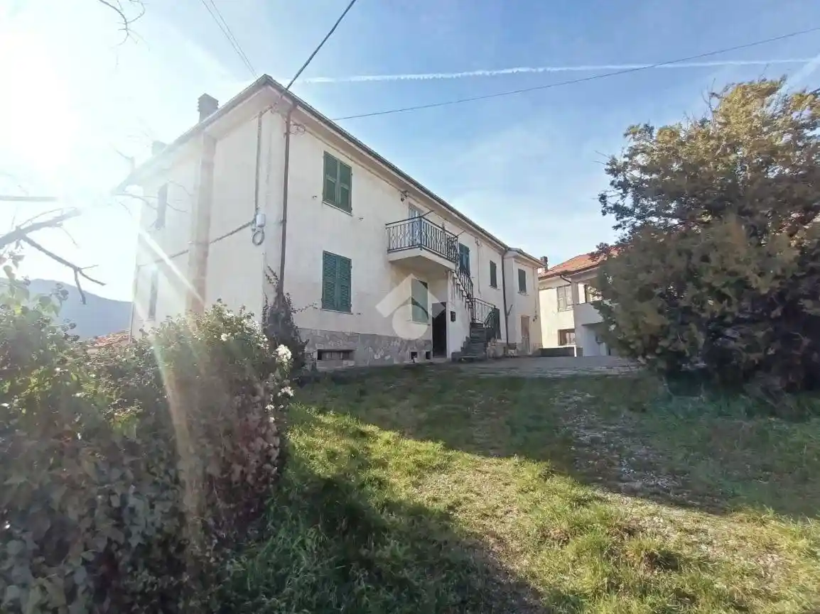 Casa indipendente in vendita a Cantalupo Ligure