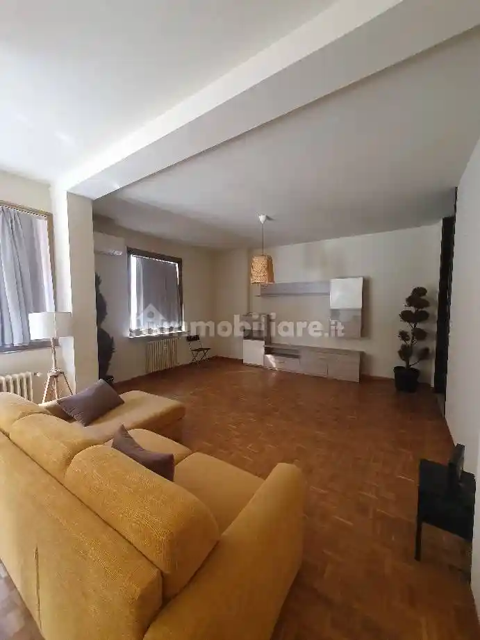 Appartamento in affitto a Parma