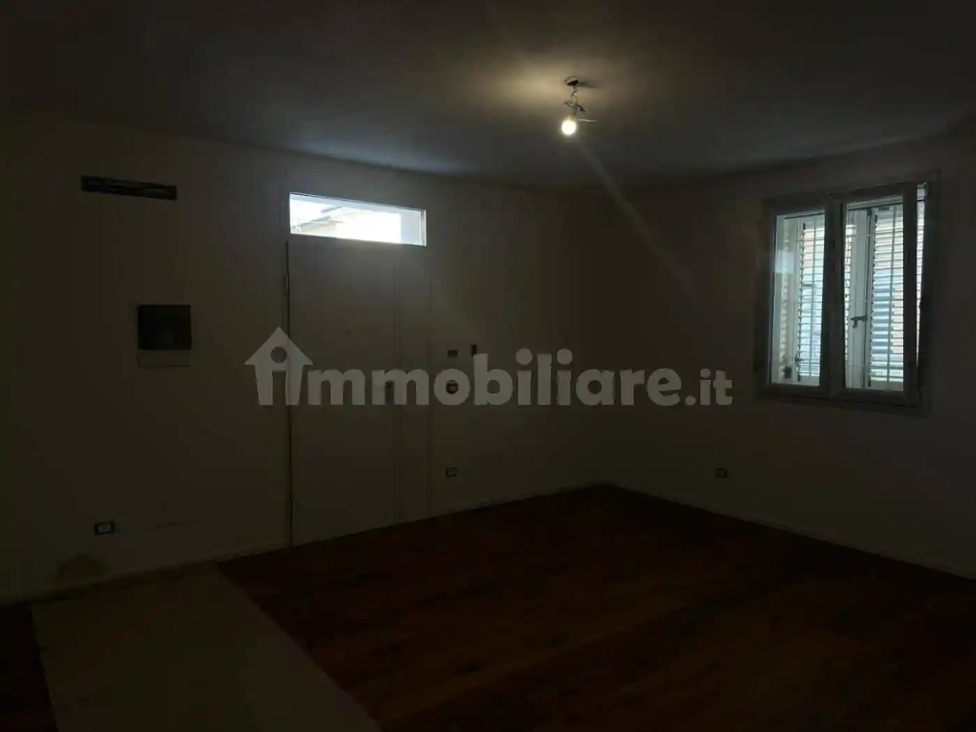 Appartamento in vendita a Capraia e Limite