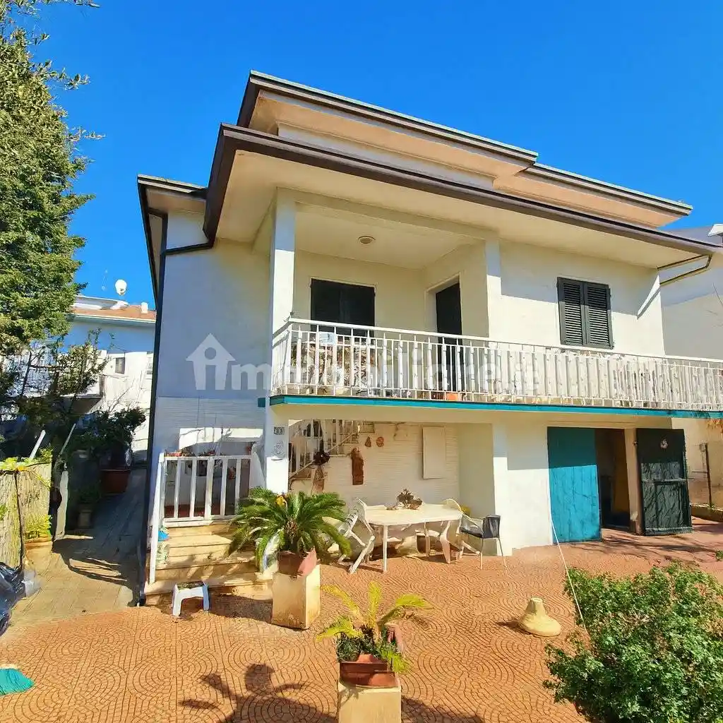 Villa in vendita a Riccione