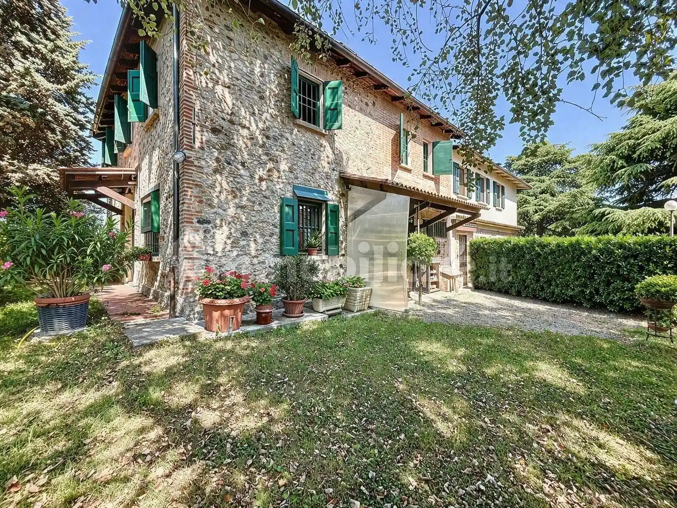 Villa in vendita a Dozza