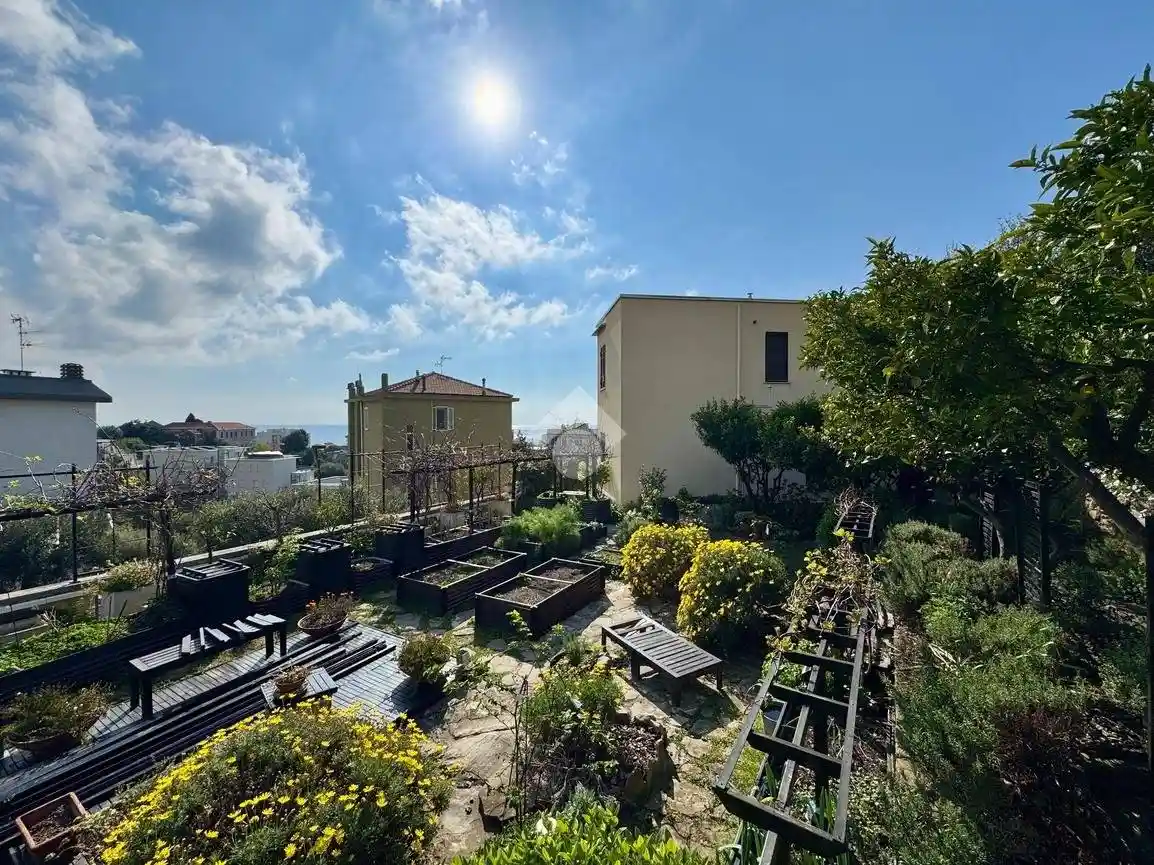 Appartamento in vendita a Spotorno