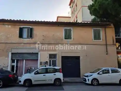 Appartamento in vendita a Livorno