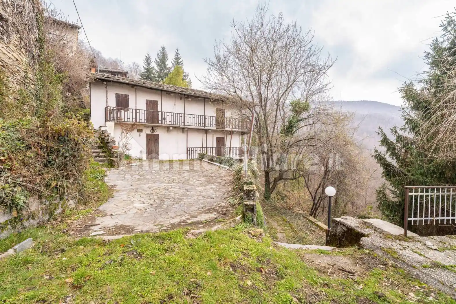 Rustico - Casale in vendita a Barge