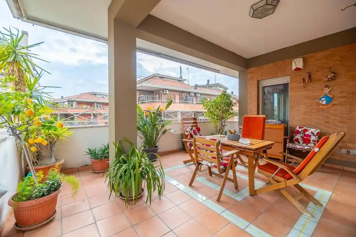 Appartamento in vendita a Roma