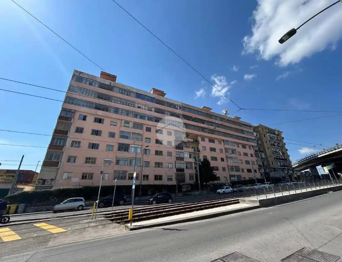 Appartamento in vendita a Napoli