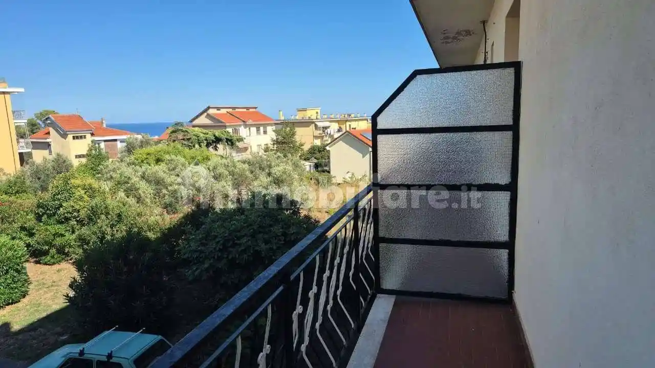 Appartamento in vendita a Ceriale