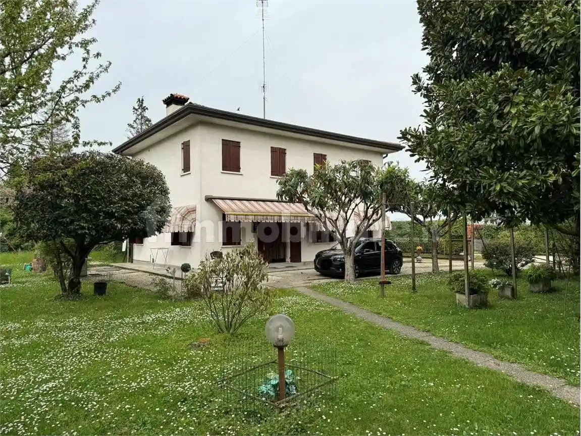 Casa indipendente in vendita a Susegana