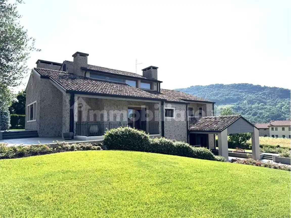 Villa in vendita a Tarzo