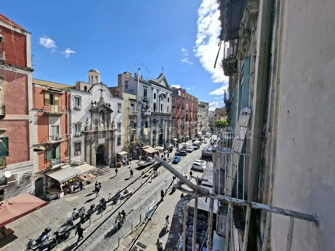 Appartamento in vendita a Napoli