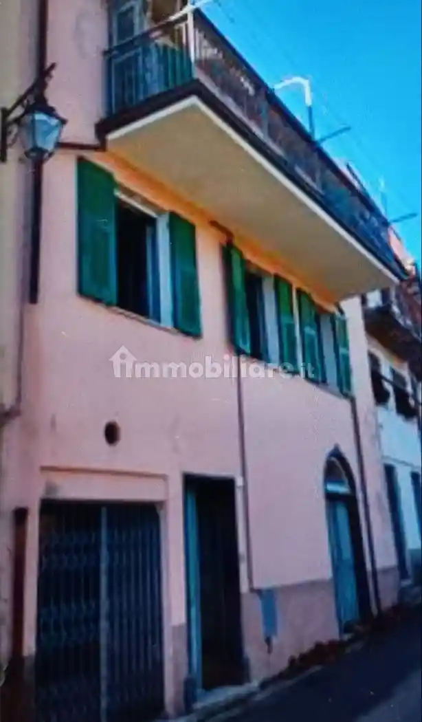 Casa indipendente in vendita a Carro