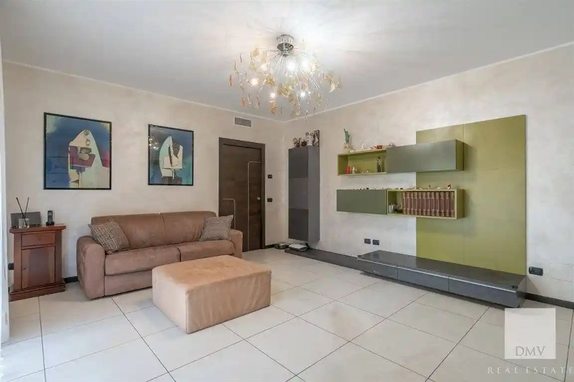 Appartamento in vendita a Pessano con Bornago