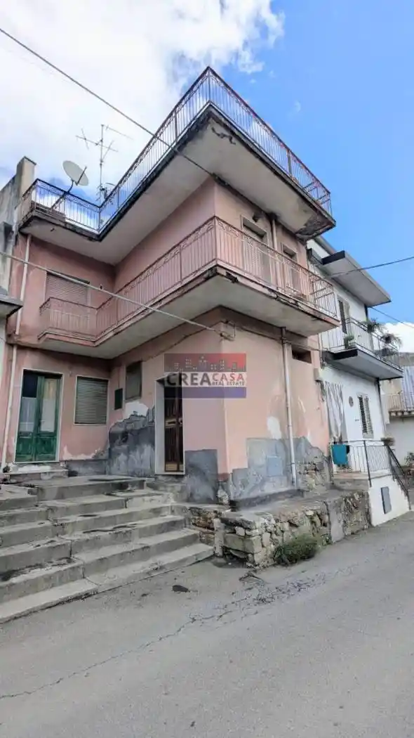 Casa indipendente in vendita a Calatabiano