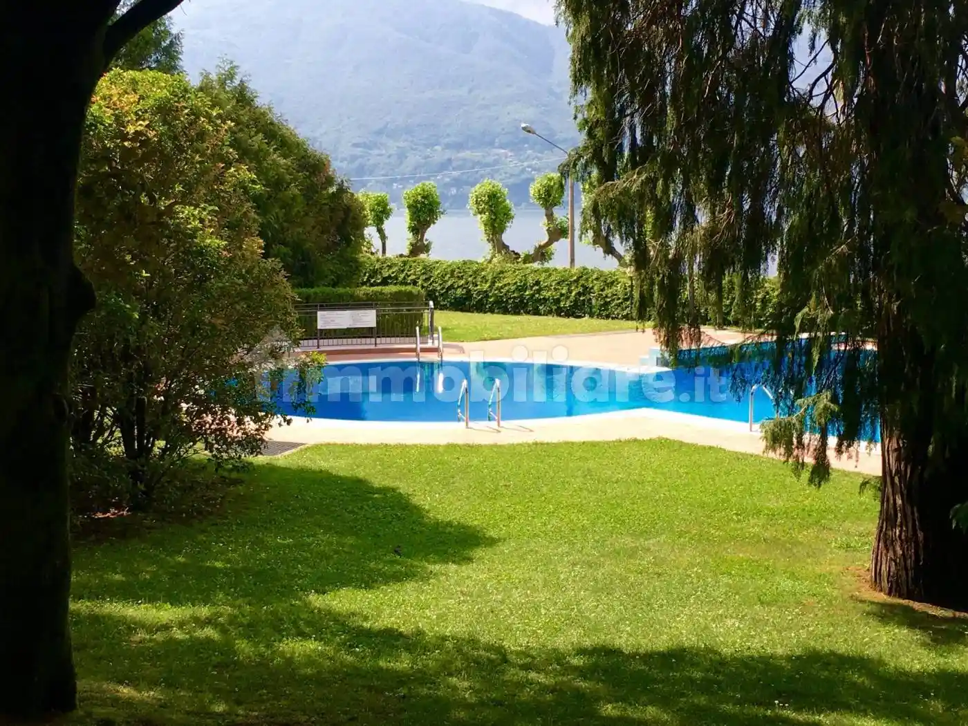 Appartamento in vendita a Porto Valtravaglia