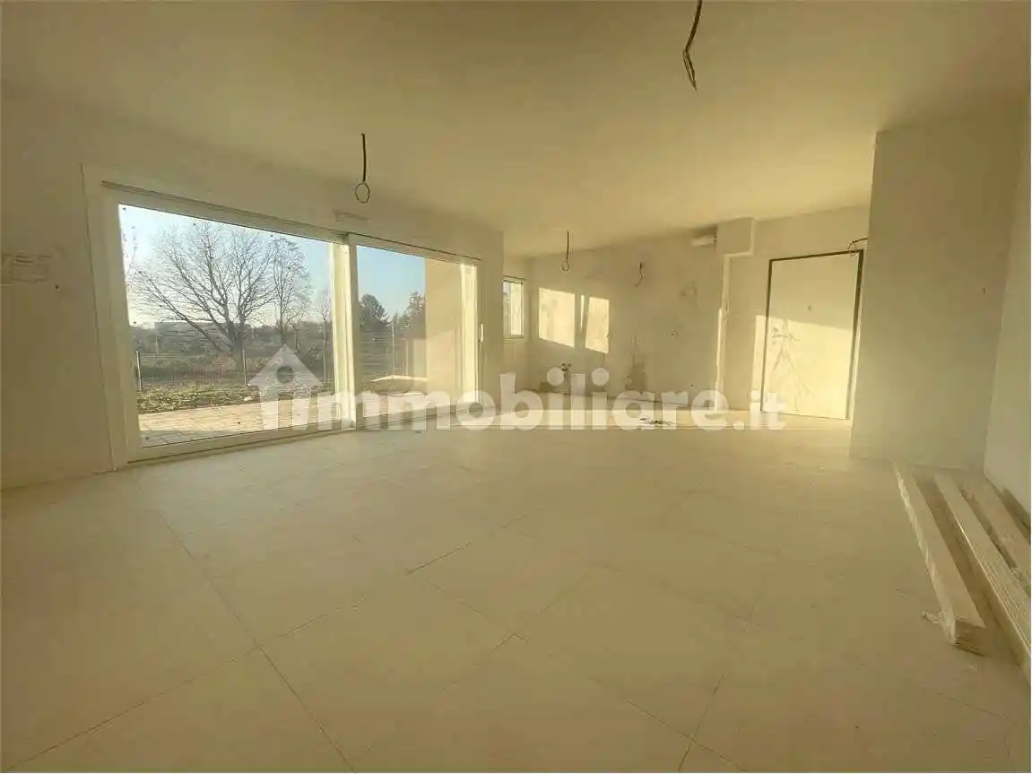 Appartamento in vendita a Lomazzo