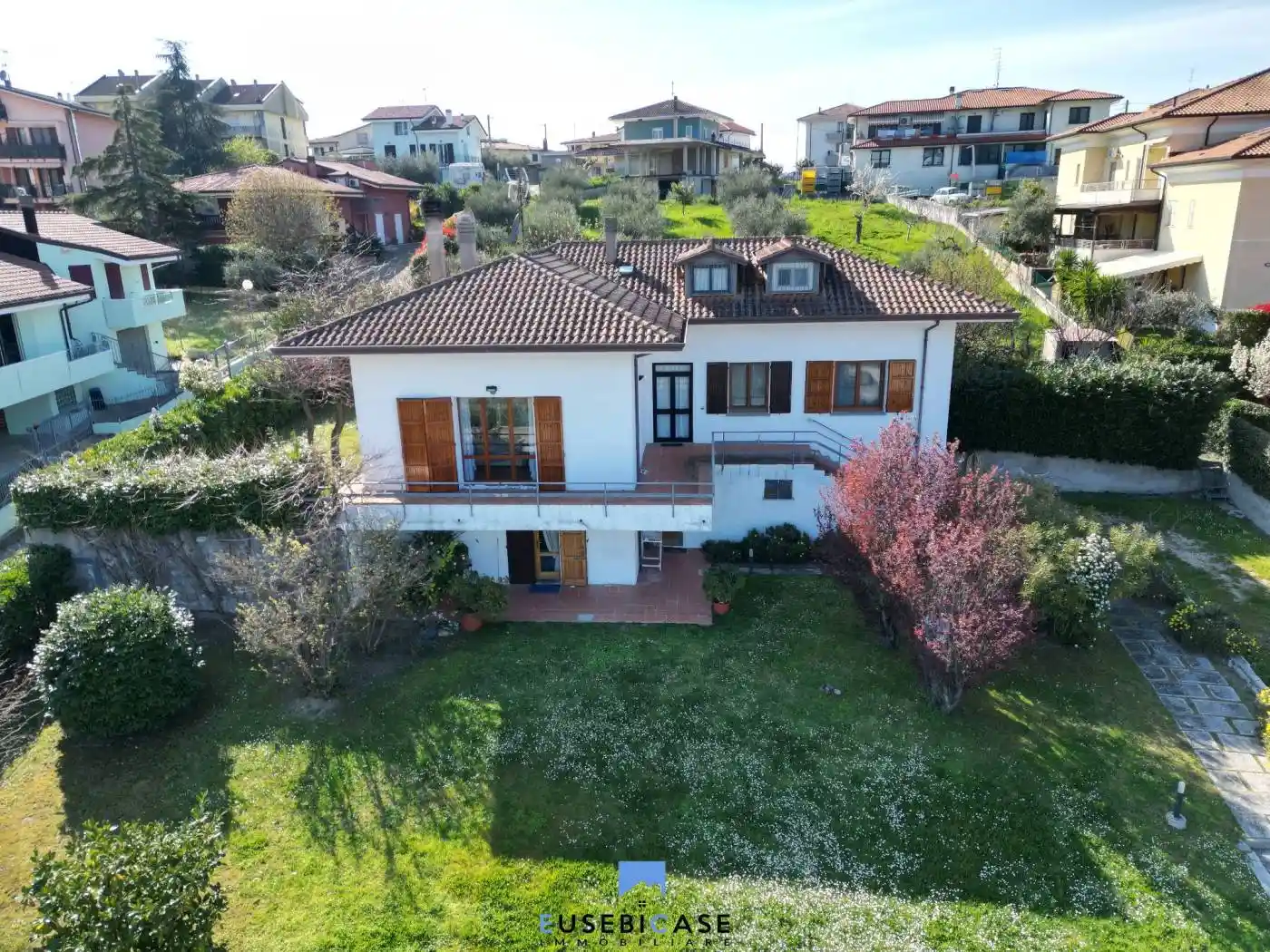 Villa in vendita a Montescudo - Montecolombo