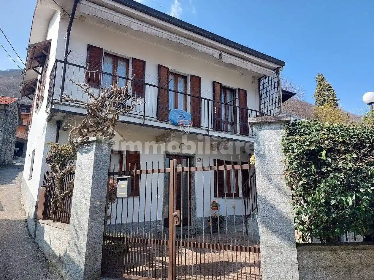 Villa in vendita a Casale Corte Cerro