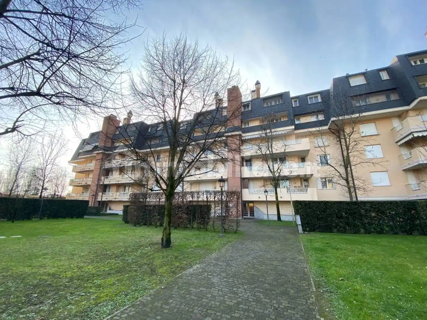 Appartamento in affitto a Assago