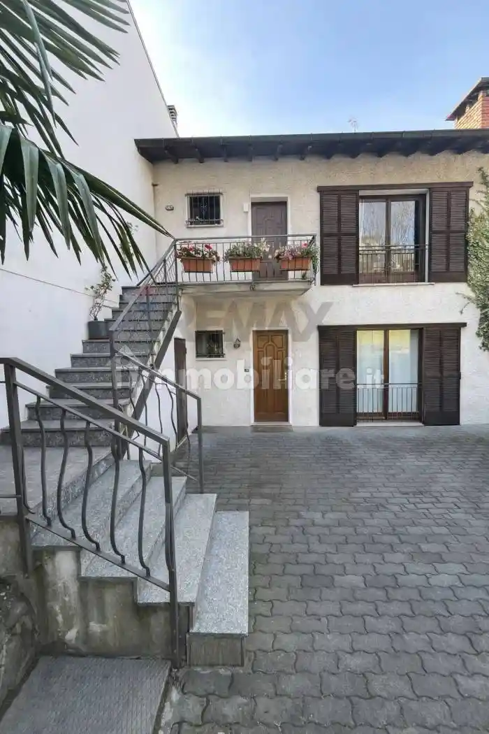 Appartamento in vendita a Luino