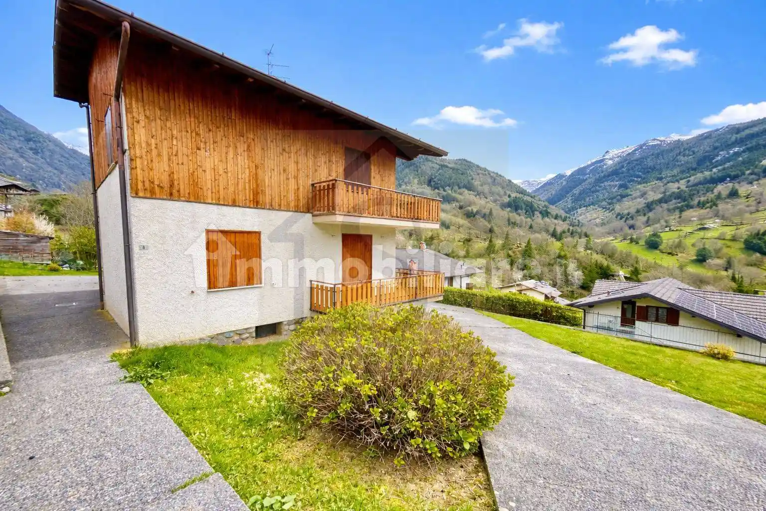 Appartamento in vendita a Gandellino