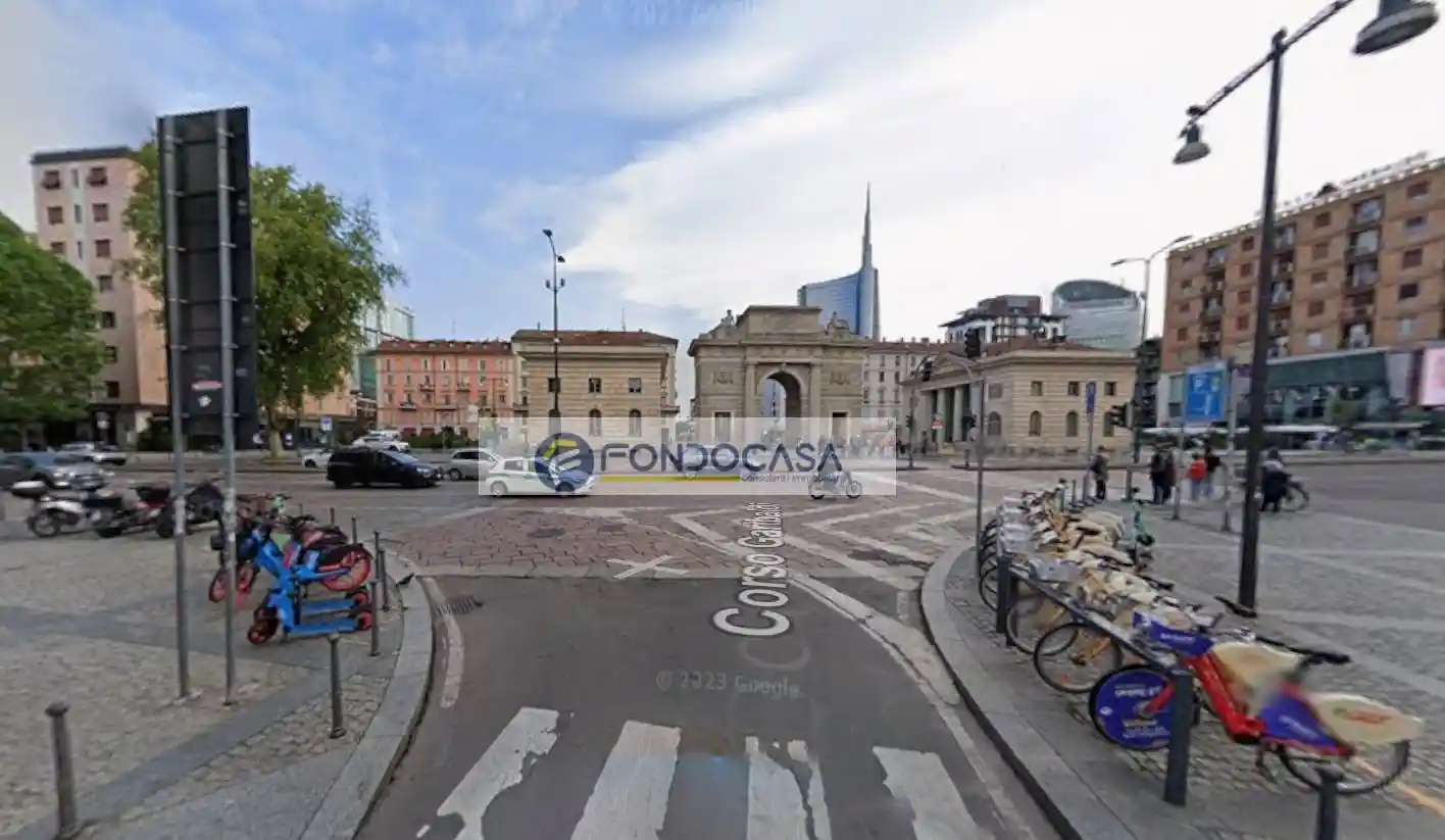 Palazzo - Edificio in vendita a Milano