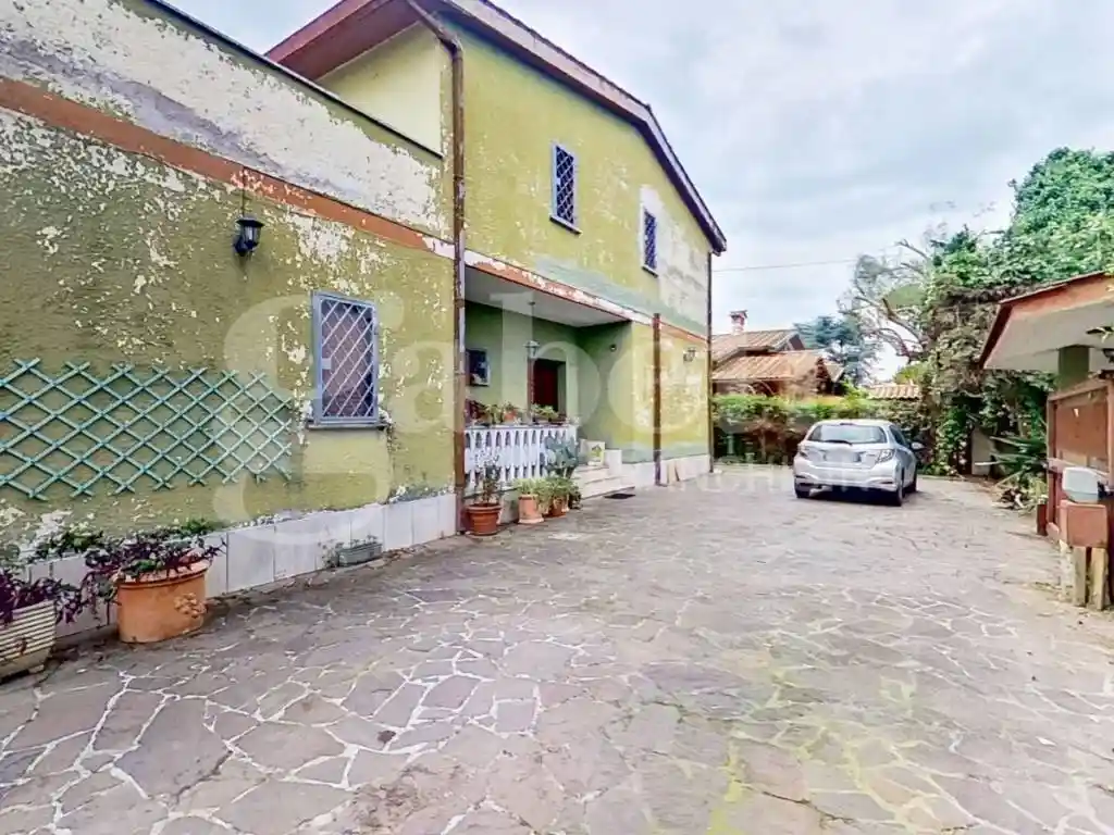 Villa in vendita a Roma