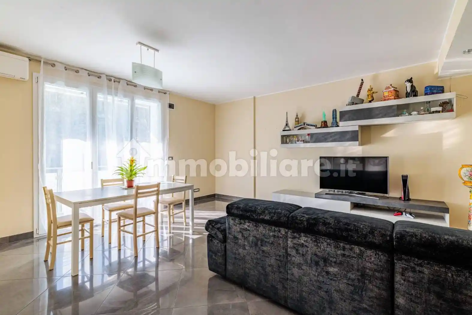 Appartamento in vendita a Albenga