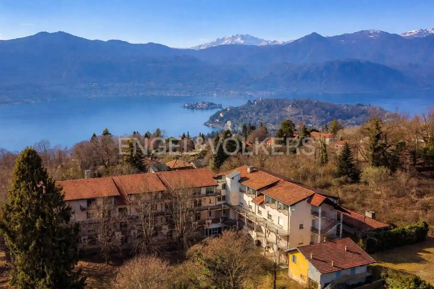 Palazzo - Edificio in vendita a Ameno