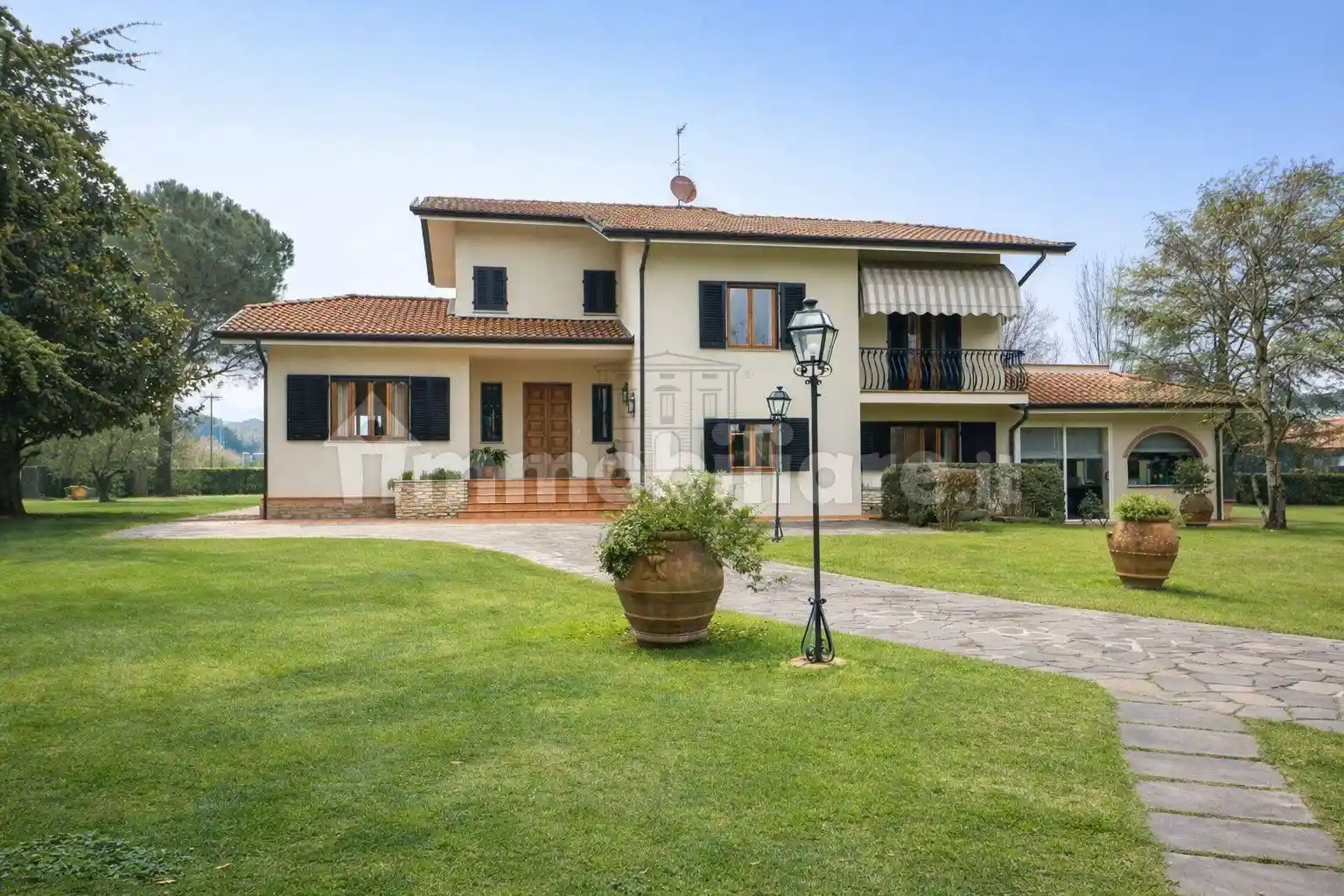 Villa in vendita a Lucca
