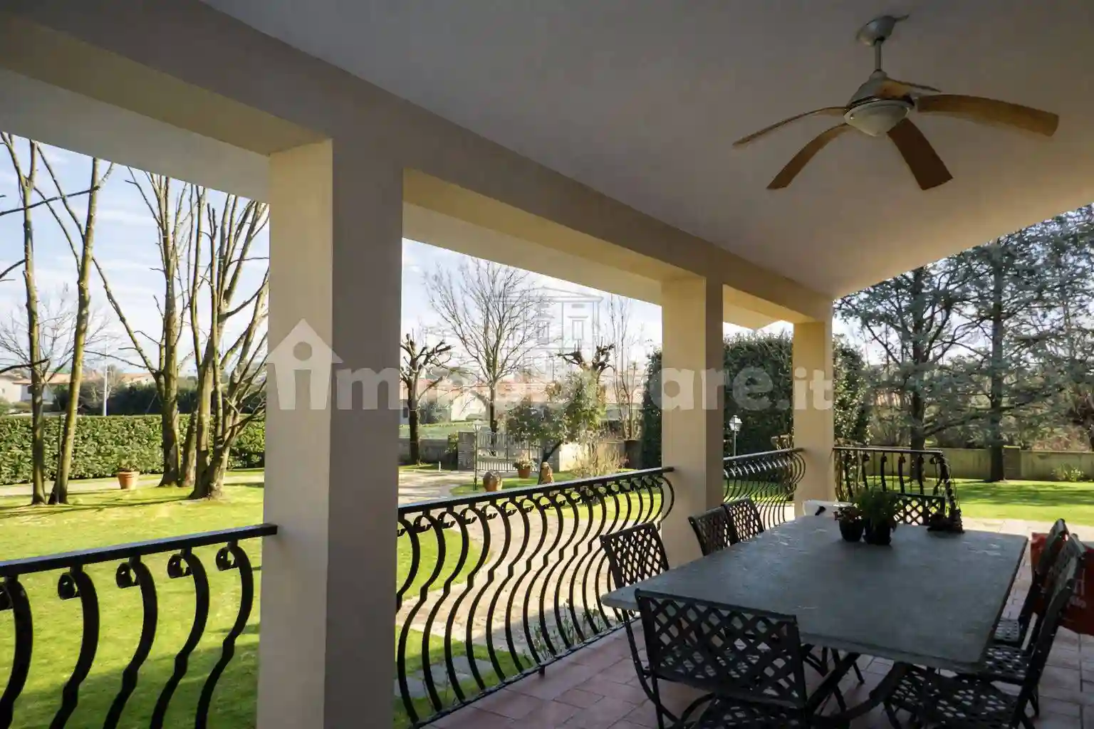 Villa - foto 2