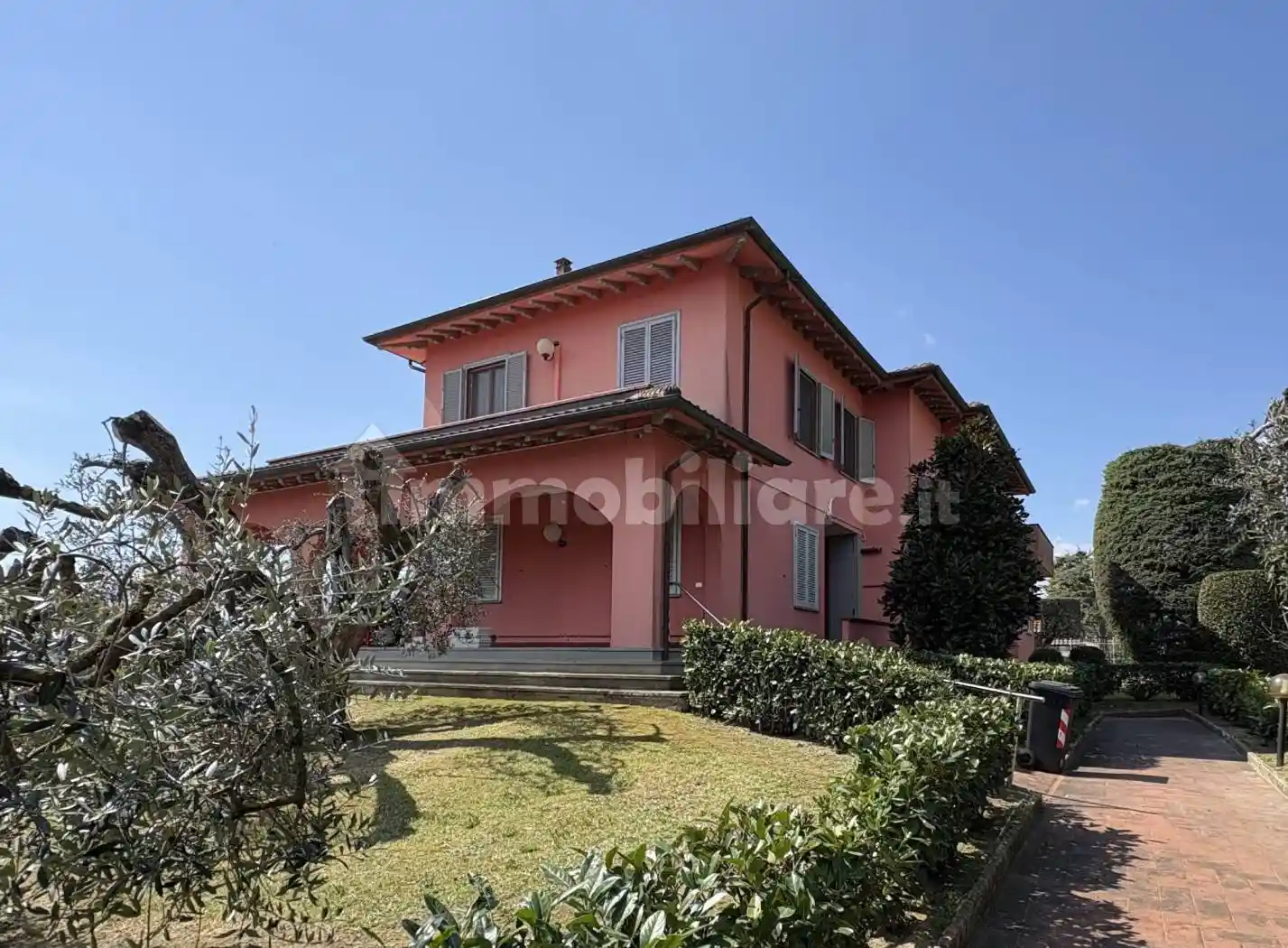 Villa in vendita a Castiglione del Lago