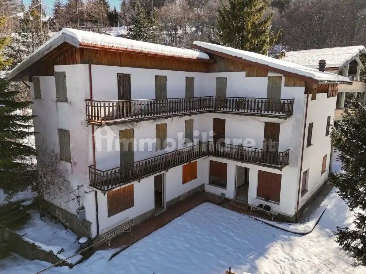 Appartamento in vendita a Fabbrica Curone