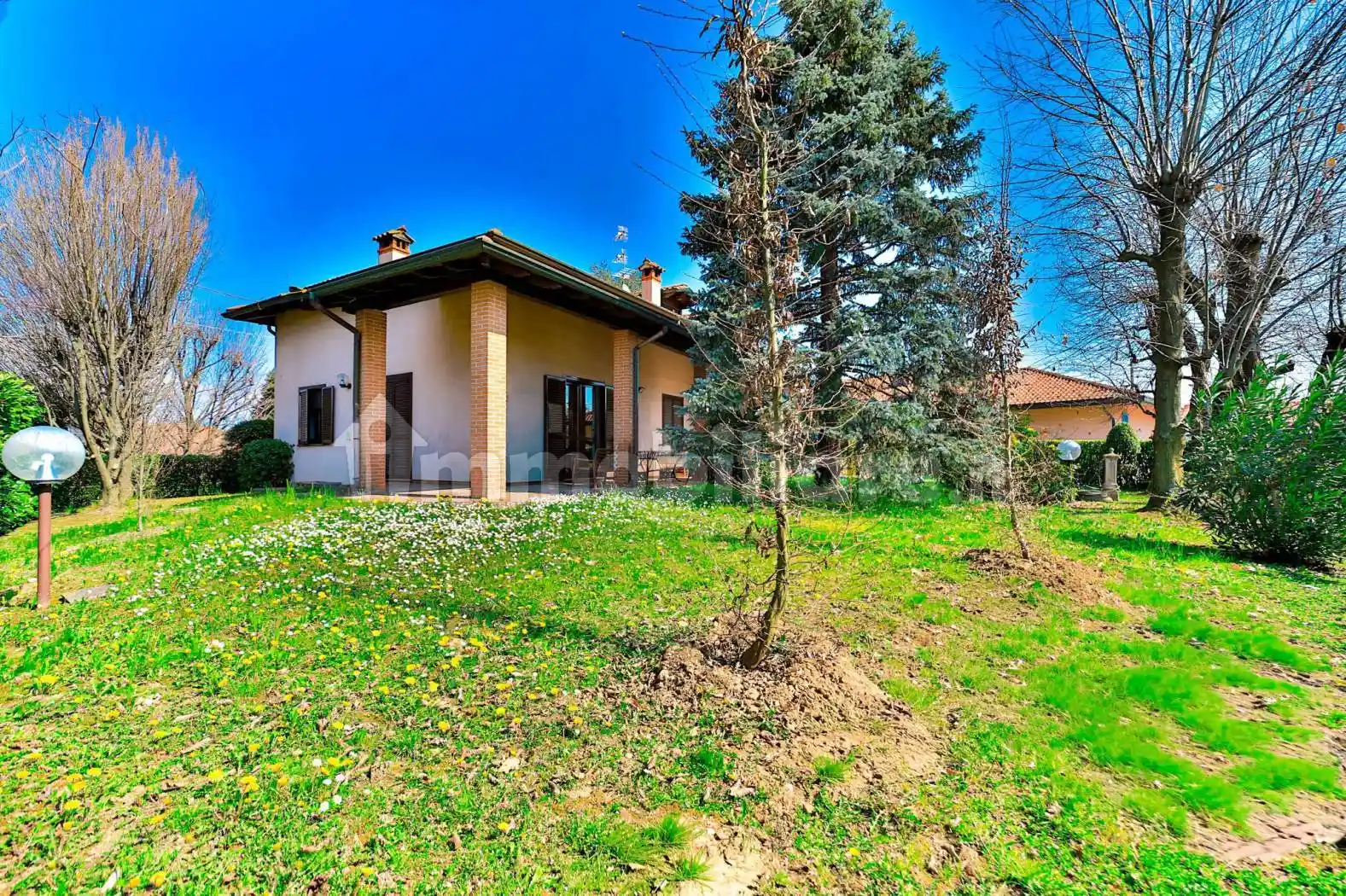 Villa in vendita a Ronco Briantino