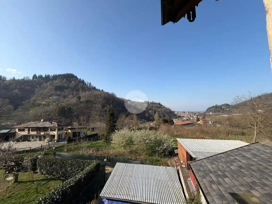 Casa indipendente in vendita a Barge