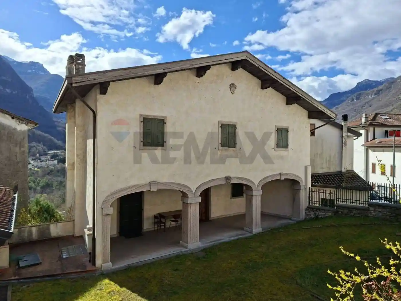 Casa indipendente in vendita a Longarone