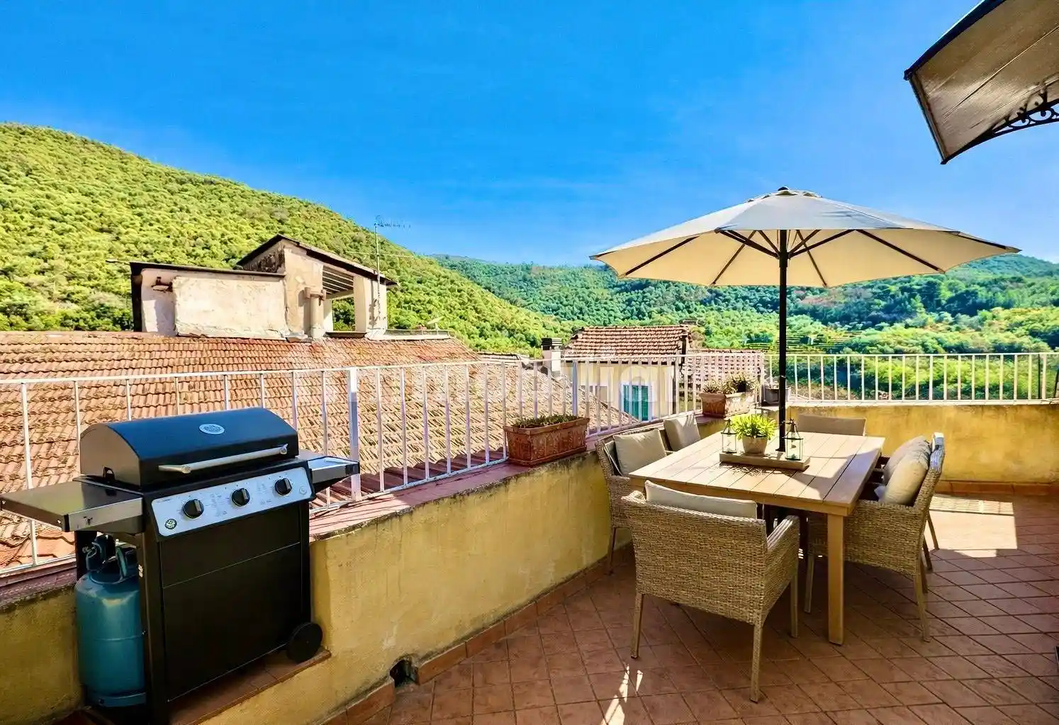 Appartamento in vendita a Imperia