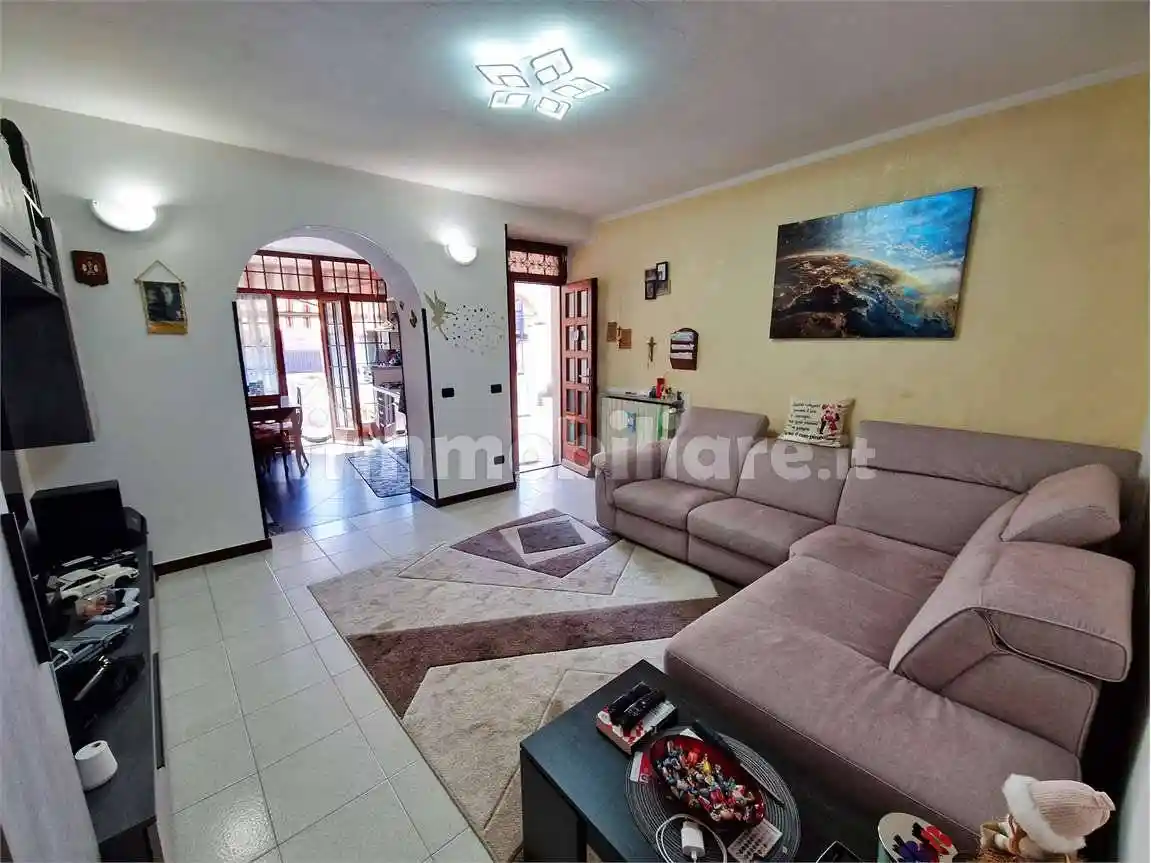 Appartamento in vendita a Malnate