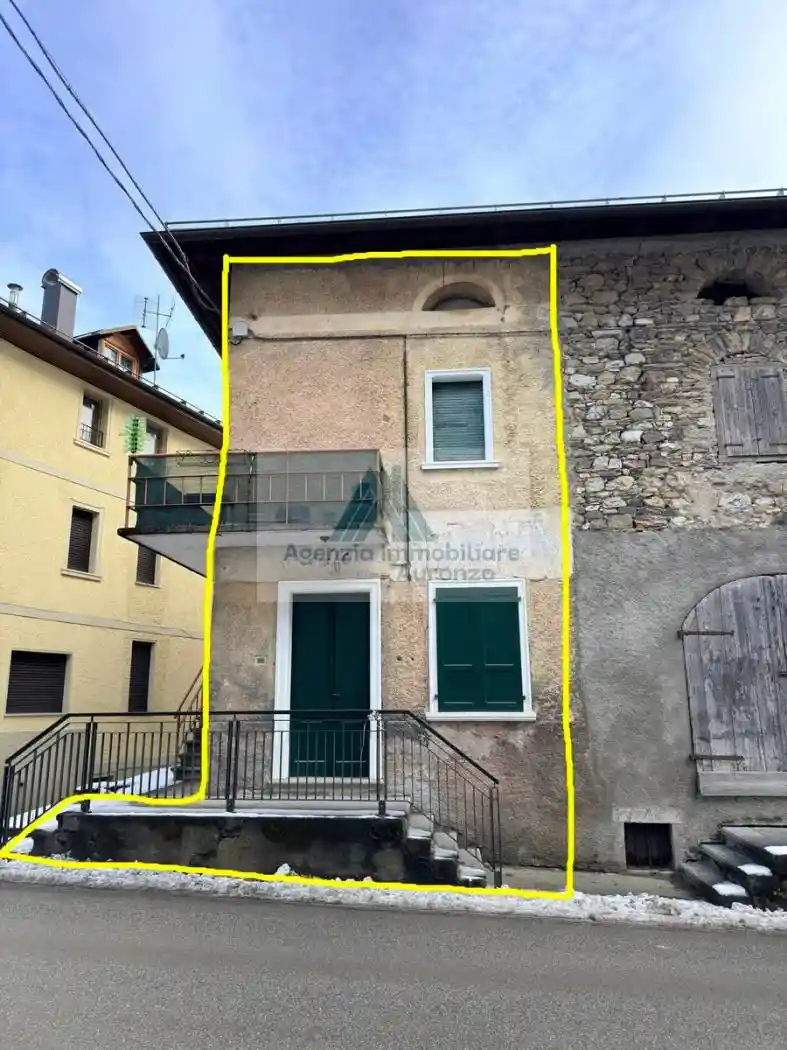 Palazzo - Edificio in vendita a Lozzo di Cadore