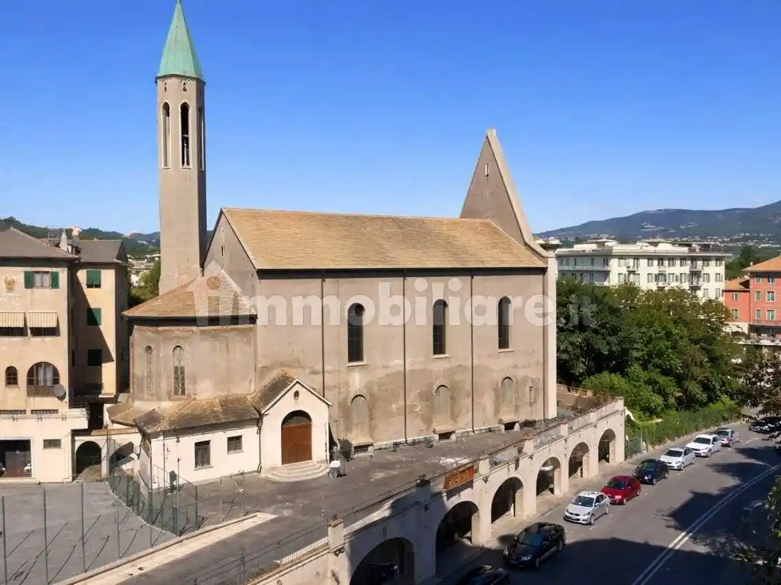 Appartamento in vendita a Genova