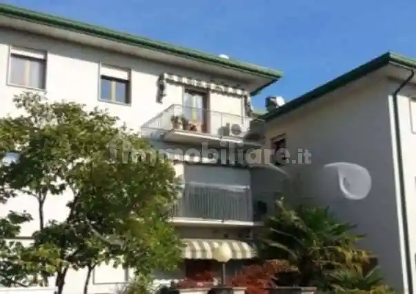 Appartamento in vendita a Massanzago