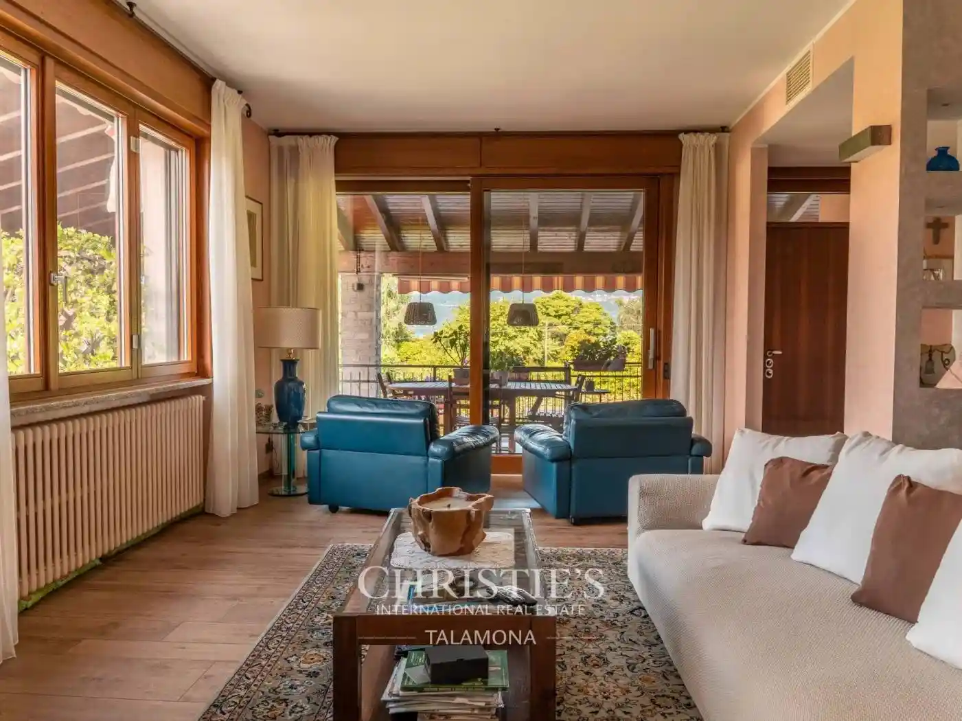 Villa in vendita a Ispra