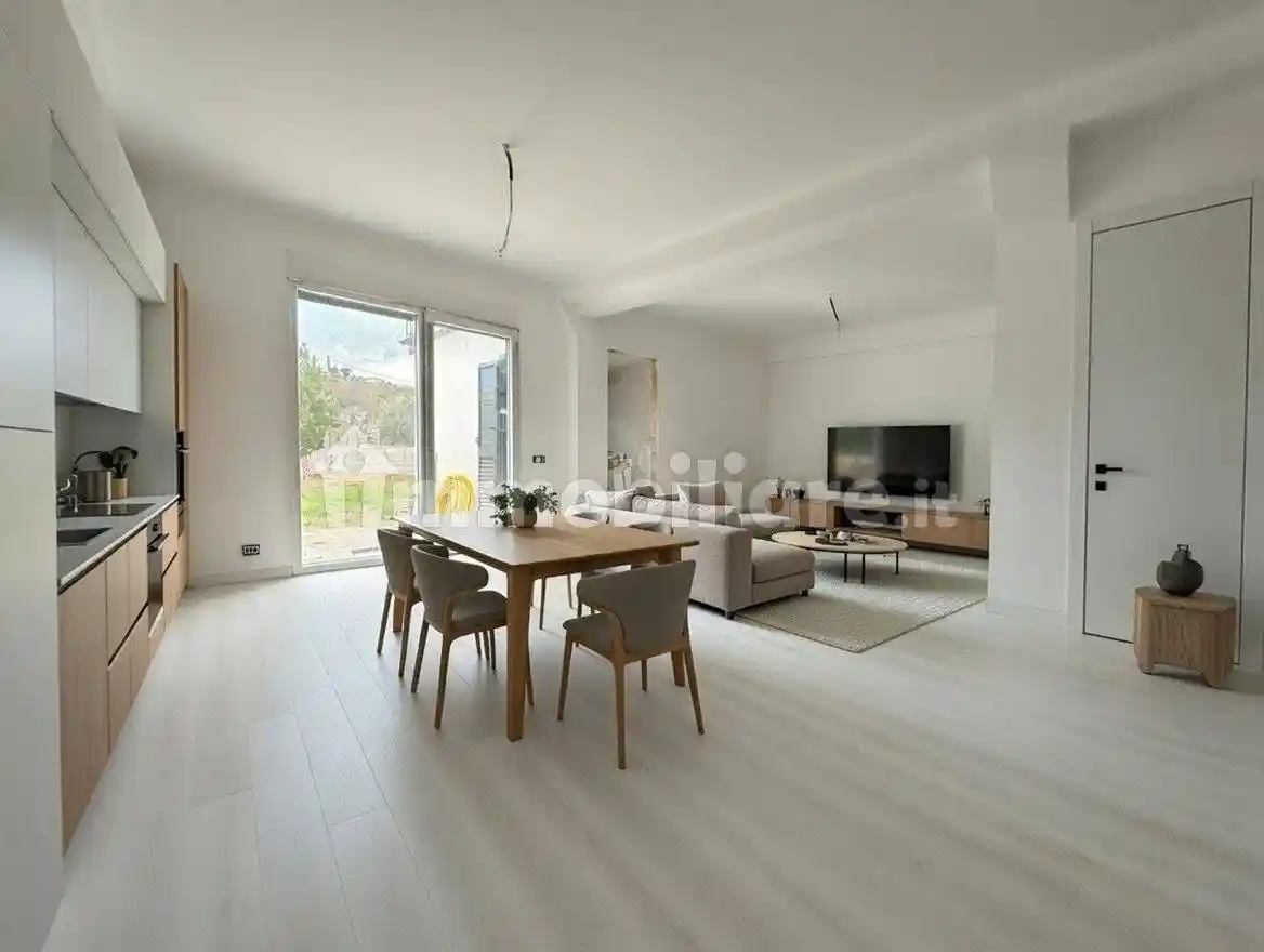 Appartamento in vendita a Imperia