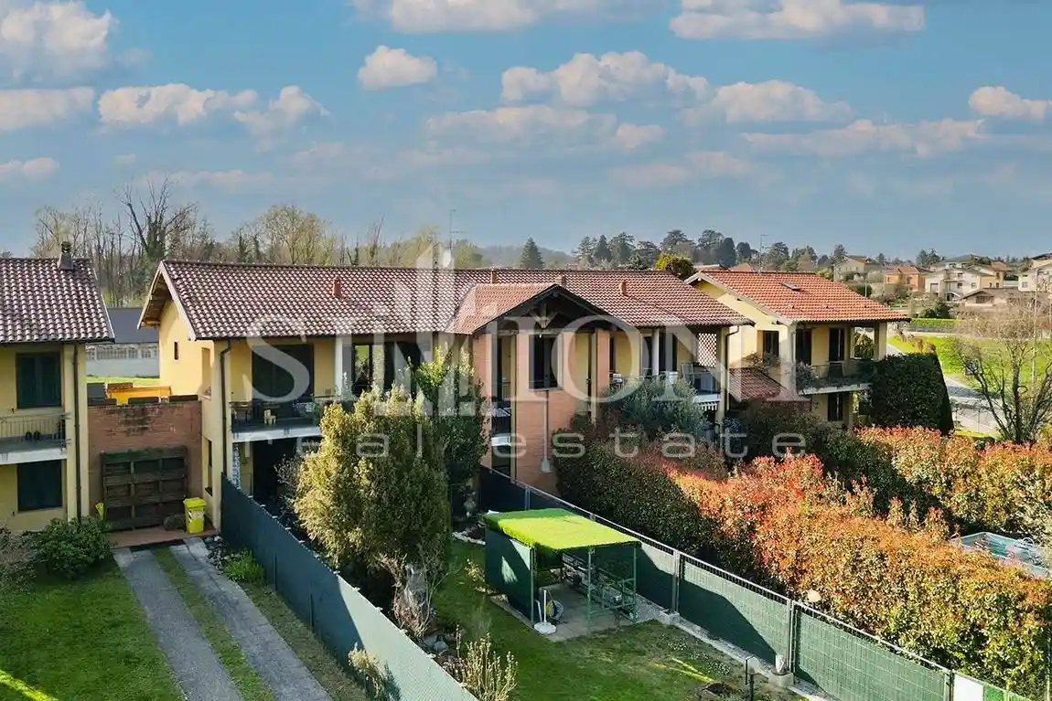 Appartamento in vendita a Daverio