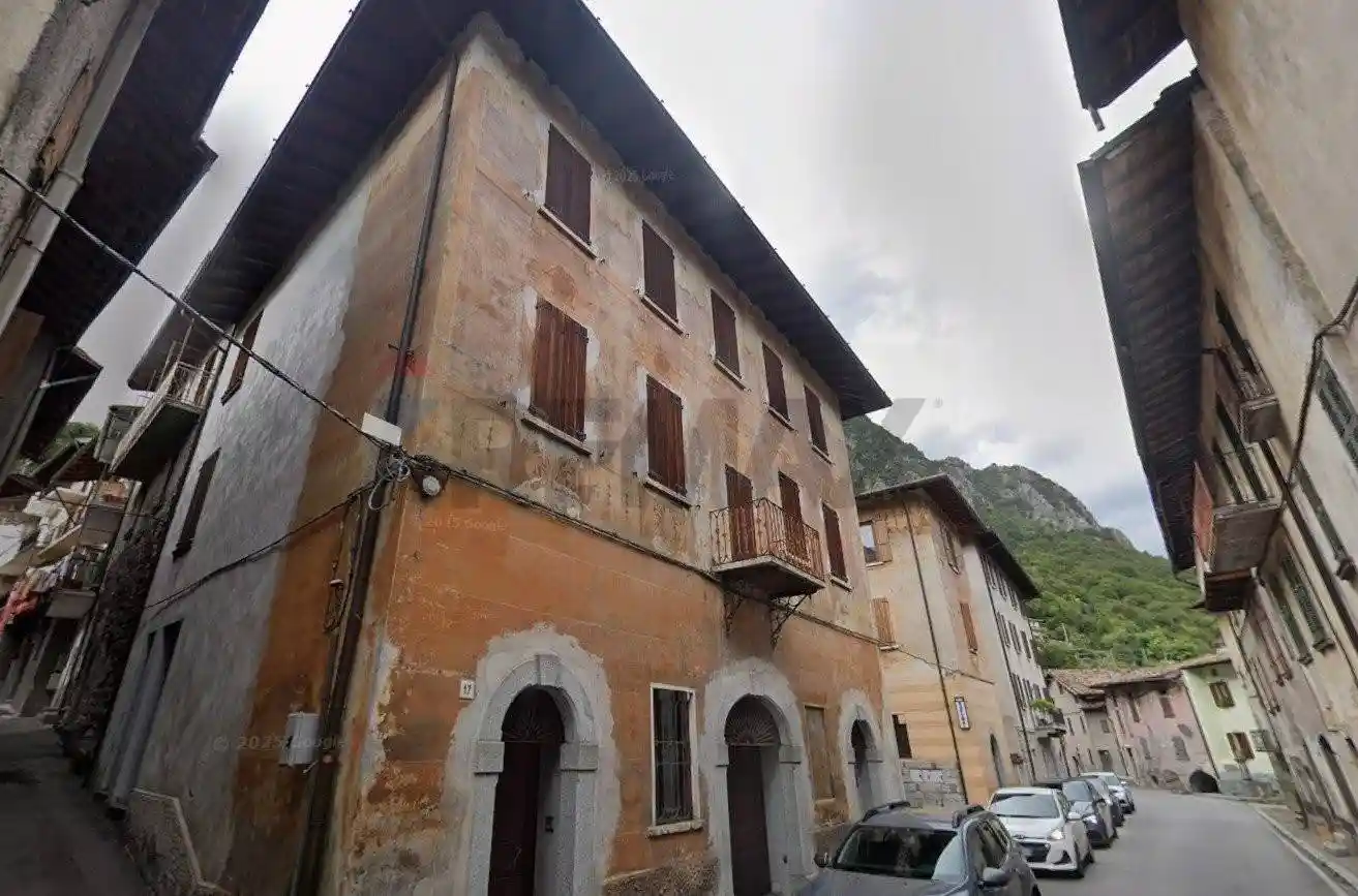 Casa indipendente in vendita a Anfo