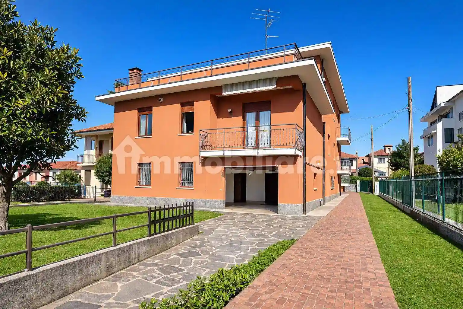 Villa - foto 2